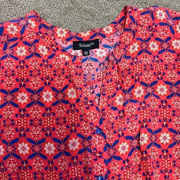 Tolani Women’s XS Silk Romper and Swim Coverup; 4 front Buttons - Picture 7 of 11